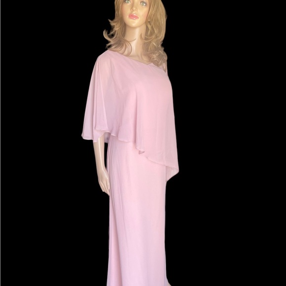 New! STACEES Sheath/Column Sleeveless Scoop Neck Ankle-Length
Size 14 - Picture 4 of 15